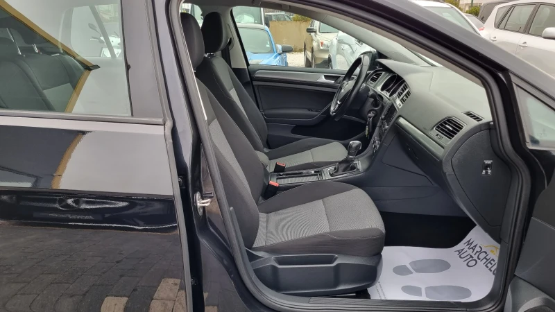 VW Golf 1.6TDI * * ПЪЛНА ГАРАНЦИЯ!!!, снимка 9 - Автомобили и джипове - 49635726