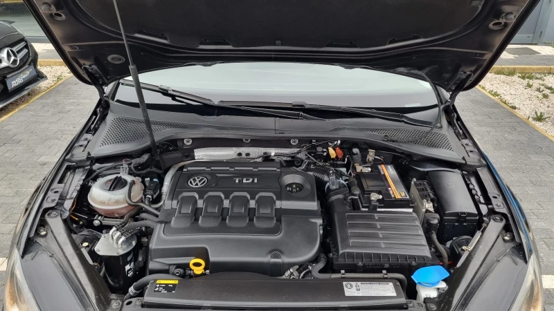 VW Golf 1.6TDI * * ПЪЛНА ГАРАНЦИЯ!!!, снимка 17 - Автомобили и джипове - 49635726