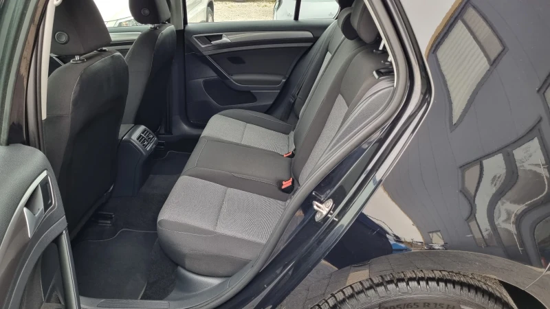 VW Golf 1.6TDI * * ПЪЛНА ГАРАНЦИЯ!!!, снимка 12 - Автомобили и джипове - 49635726
