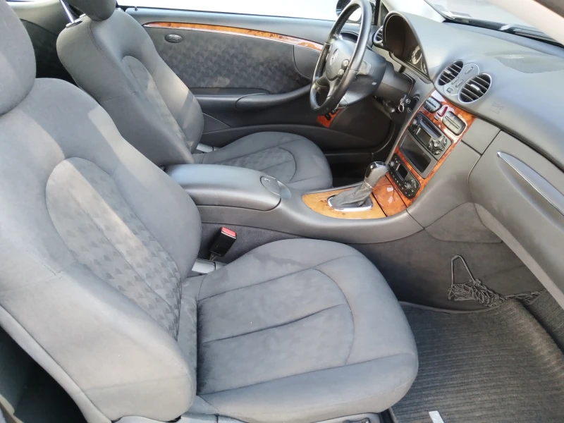 Mercedes-Benz CLK, снимка 8 - Автомобили и джипове - 50198739