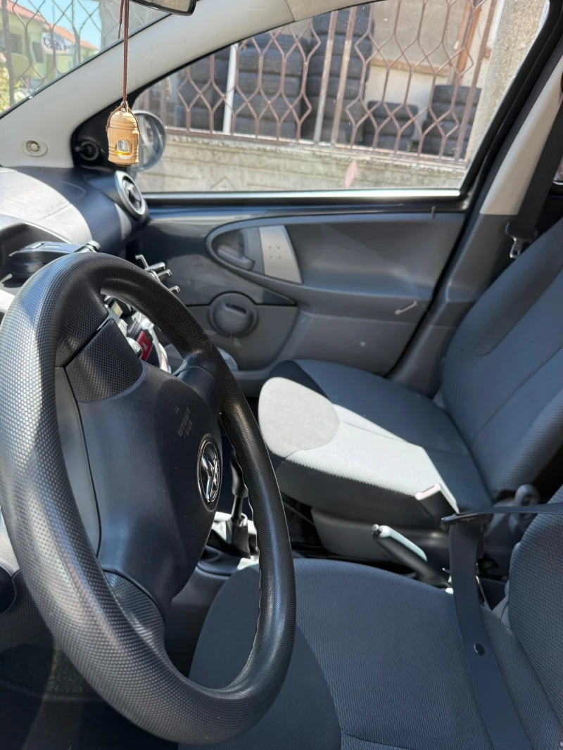 Toyota Aygo, снимка 5 - Автомобили и джипове - 52900227