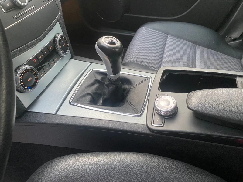 Mercedes-Benz C 200 200CDI ТОП, снимка 7 - Автомобили и джипове - 52201904