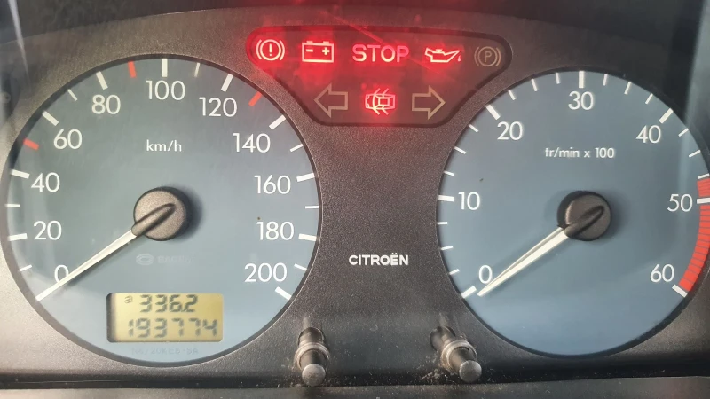 Citroen Xsara, снимка 10 - Автомобили и джипове - 52642766