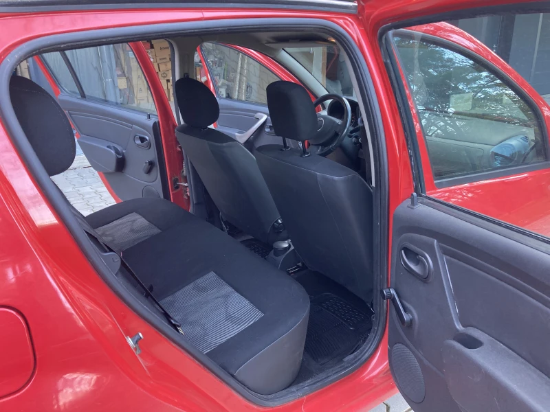 Dacia Sandero I, снимка 11 - Автомобили и джипове - 52696408