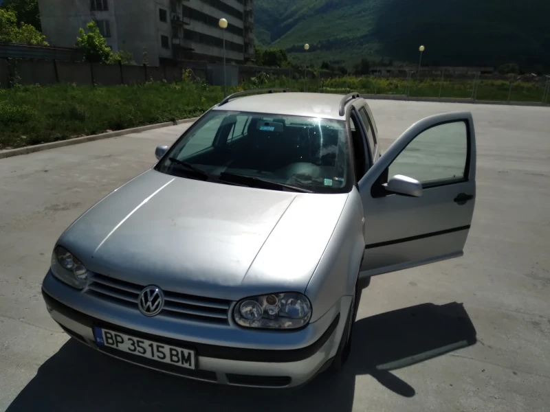 VW Golf Variant, снимка 2 - Автомобили и джипове - 53230720