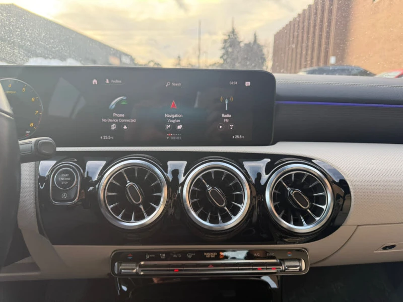 Mercedes-Benz CLA 250 4MATIC* АвтоКредит* (ЦЕНА ДО БГ), снимка 8 - Автомобили и джипове - 53407270