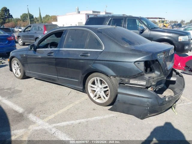 Mercedes-Benz C 300 LUXURY 4MATIC, снимка 8 - Автомобили и джипове - 48237859