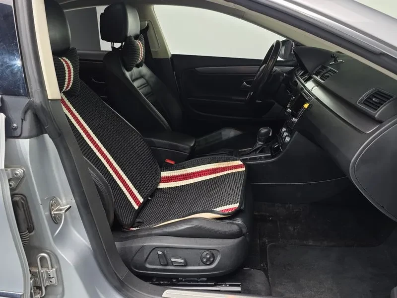 VW CC 2.0 TDI 4Motion, снимка 11 - Автомобили и джипове - 54303465