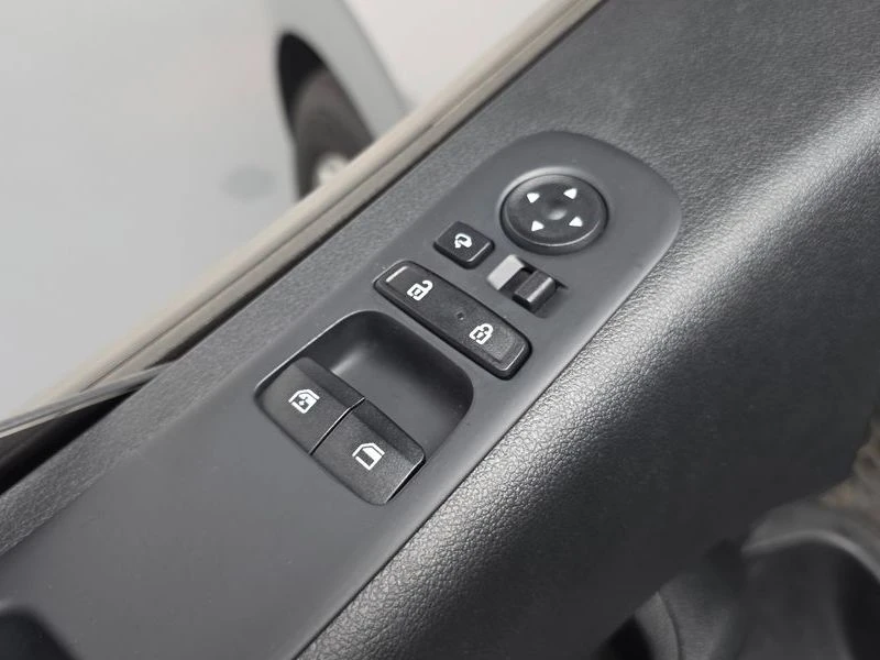 Hyundai Staria * CARGO* 5MEСТНА* ЦЕНАДОБГ!, снимка 12 - Автомобили и джипове - 55603037