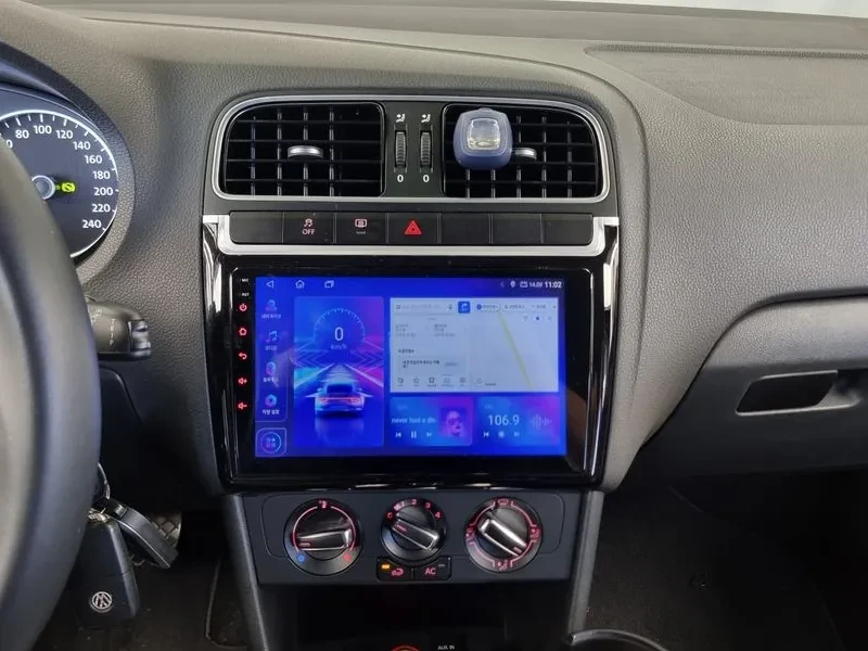 VW Polo 1.6 Tdi R-Line 5Th Generation, снимка 16 - Автомобили и джипове - 55948170