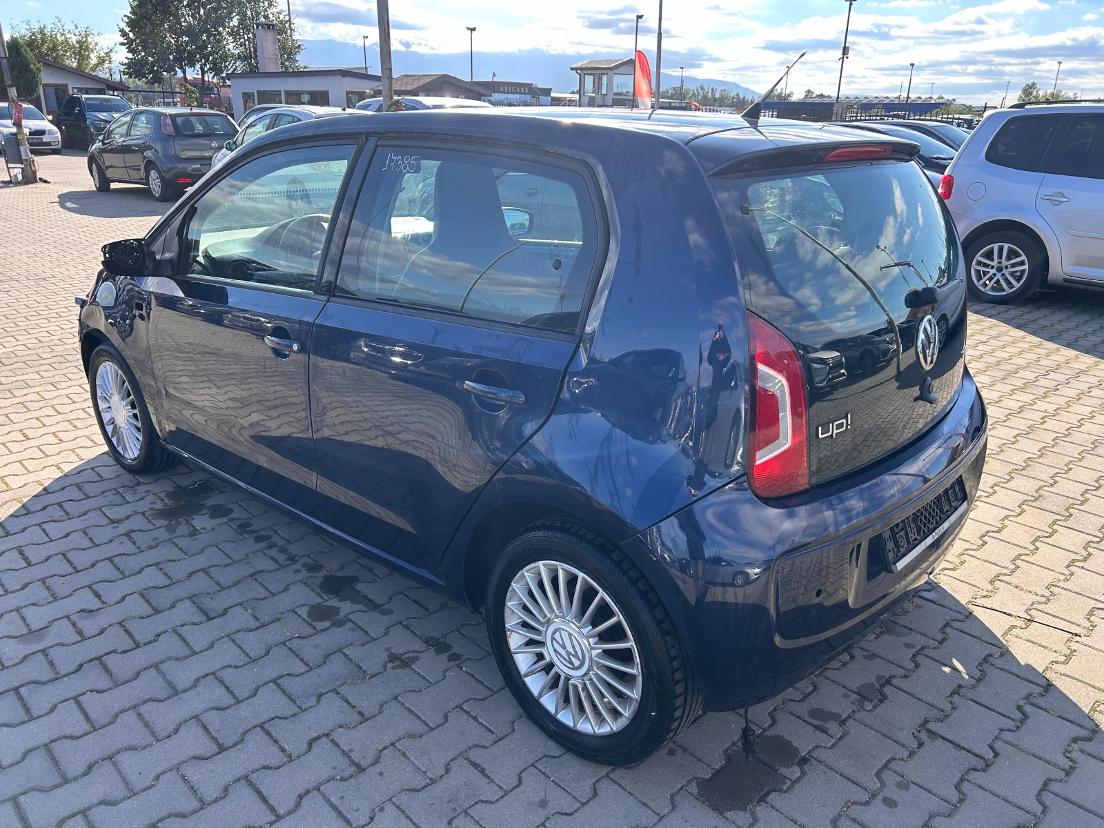 VW Up 1.0i EURO 5 ЛИЗИНГ - изображение 8