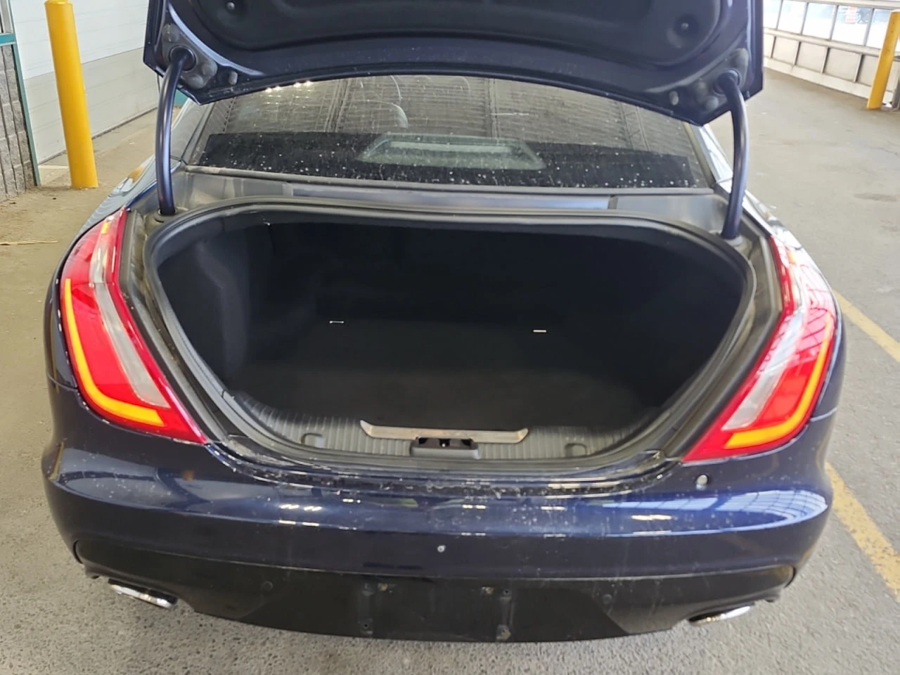 Jaguar Xjr *  *    *   *  | Mobile.bg   12