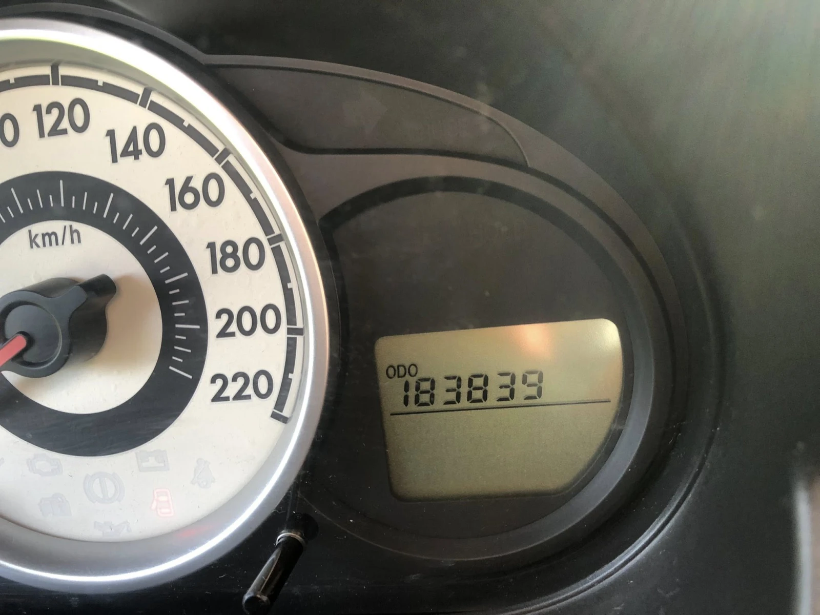 Mazda 2  - изображение 6