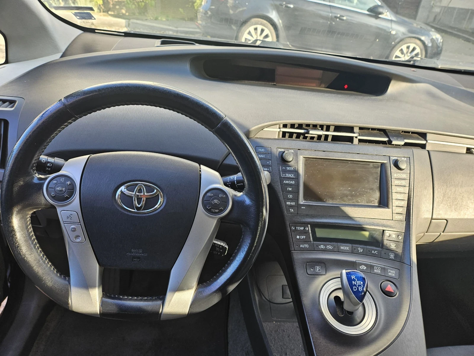 Toyota Prius 1.8L Hybrid | Mobile.bg � ����������� 11