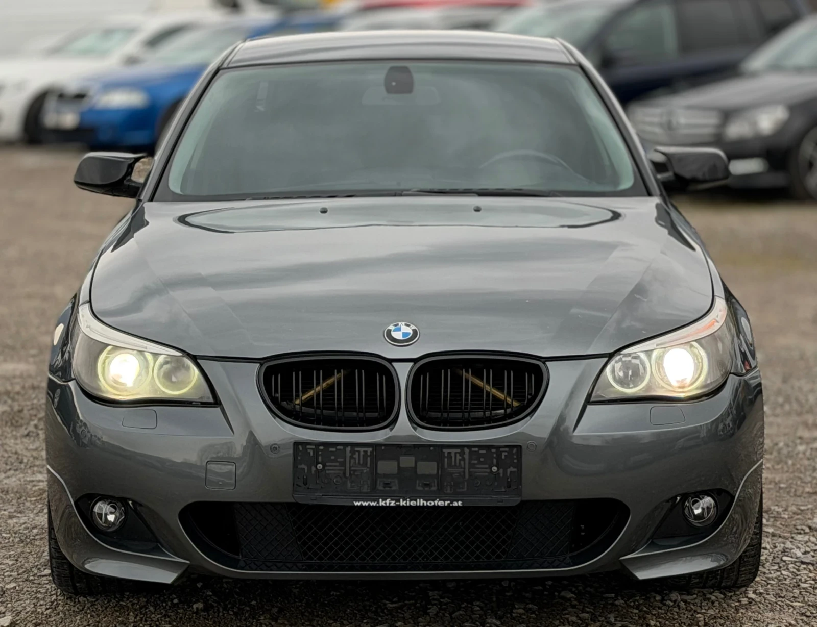 BMW 530 3.0D 218к.с * Навигация* * Комфорт салон*  - изображение 2