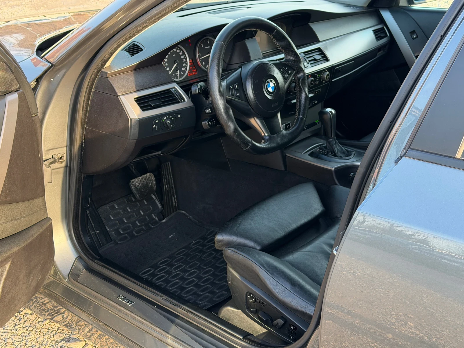 BMW 530 3.0D 218к.с * Навигация* * Комфорт салон*  - изображение 9