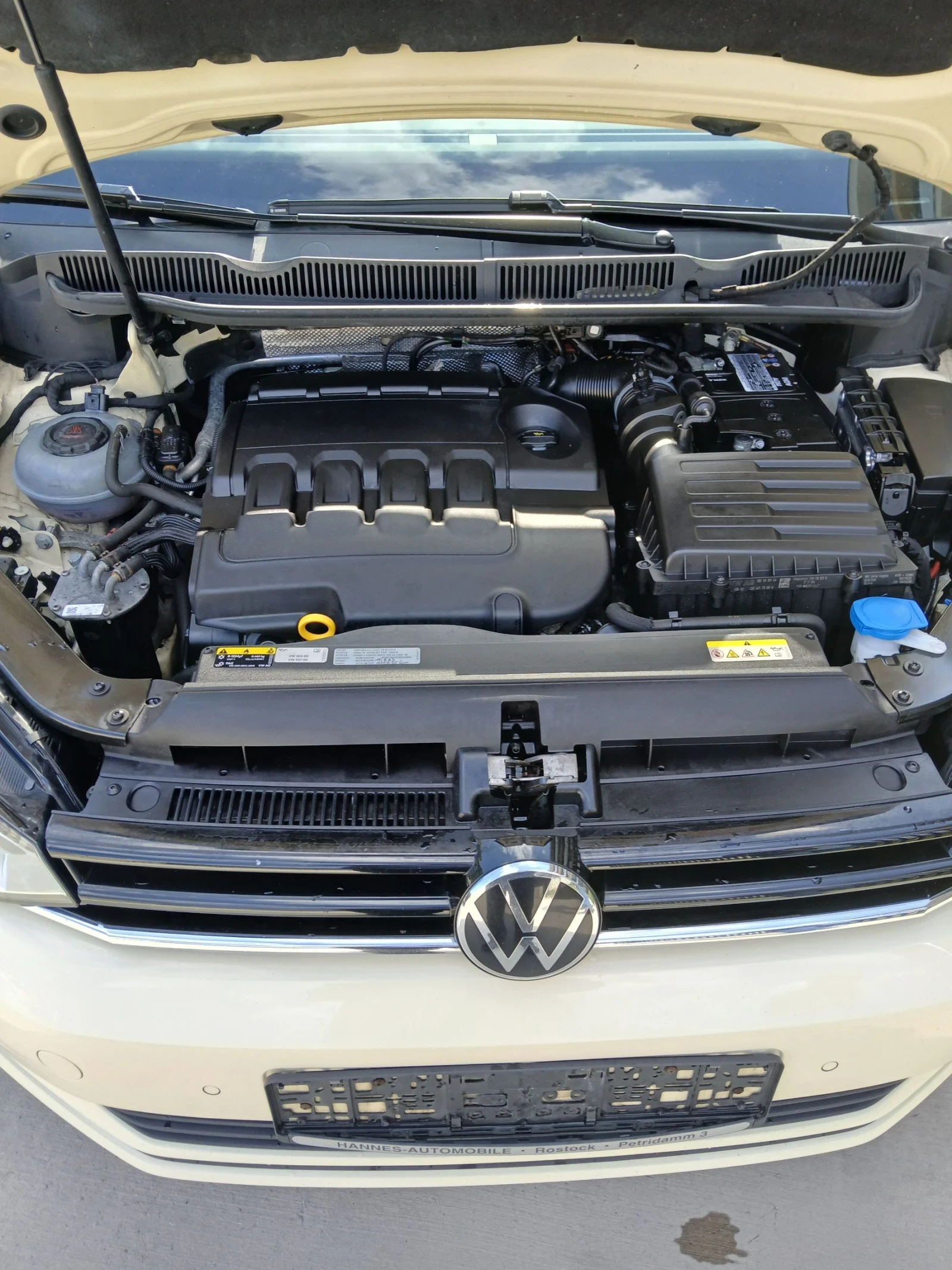 VW Touran, снимка 13 - Автомобили и джипове - 53977380