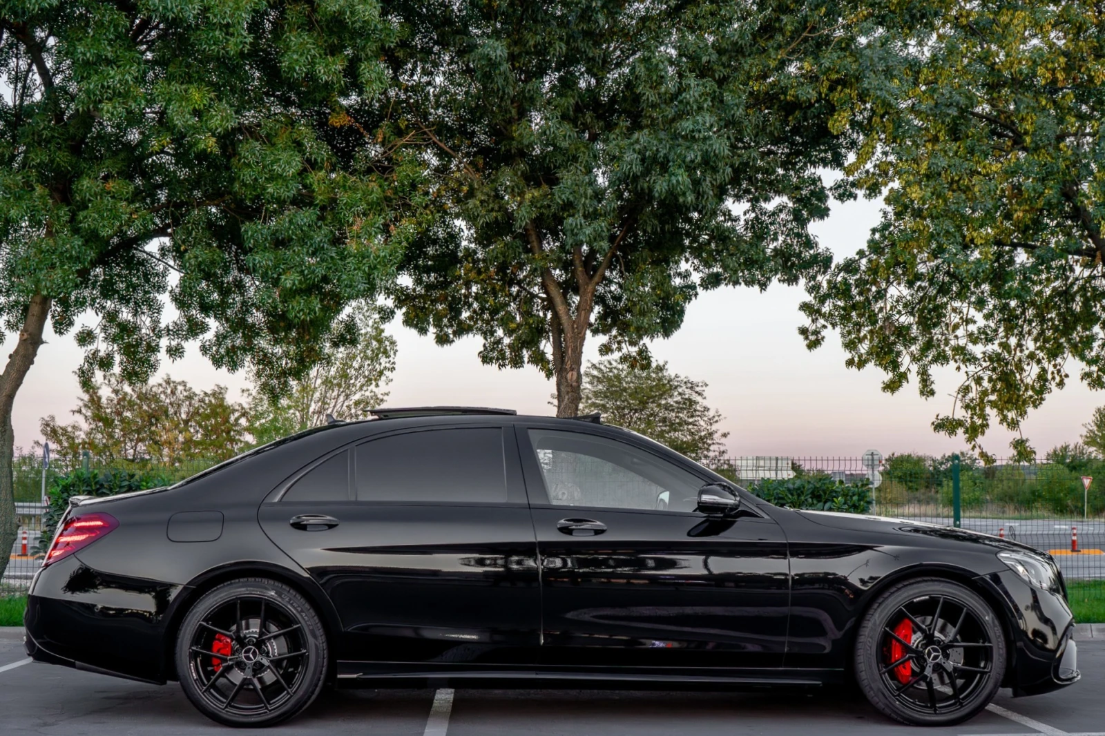 Mercedes-Benz S 350 d* LONG* PANORAMA* BUSINESS* CARBON* 360VIEW* FULL, снимка 6 - Автомобили и джипове - 54186995