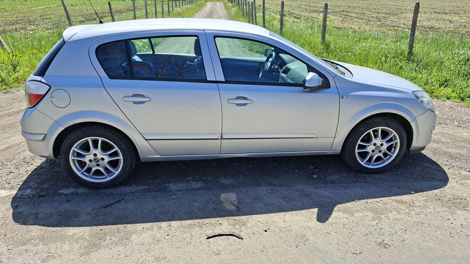 Opel Astra, снимка 3 - Автомобили и джипове - 54331594