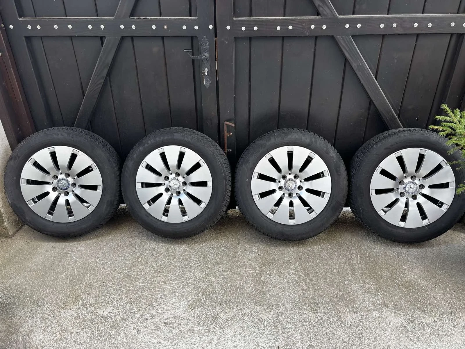 Mercedes-Benz C 220, снимка 15 - Автомобили и джипове - 54479729
