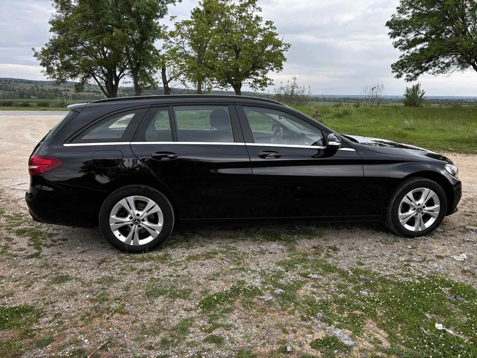 Mercedes-Benz C 220, снимка 8 - Автомобили и джипове - 54479729