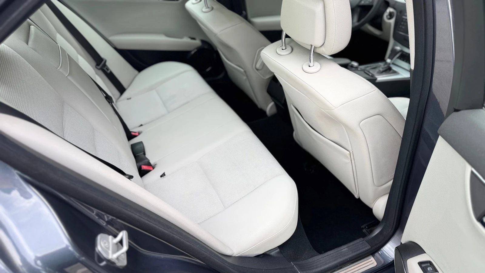 Mercedes-Benz C 220 Avantgarde (OM646), снимка 14 - Автомобили и джипове - 54544147