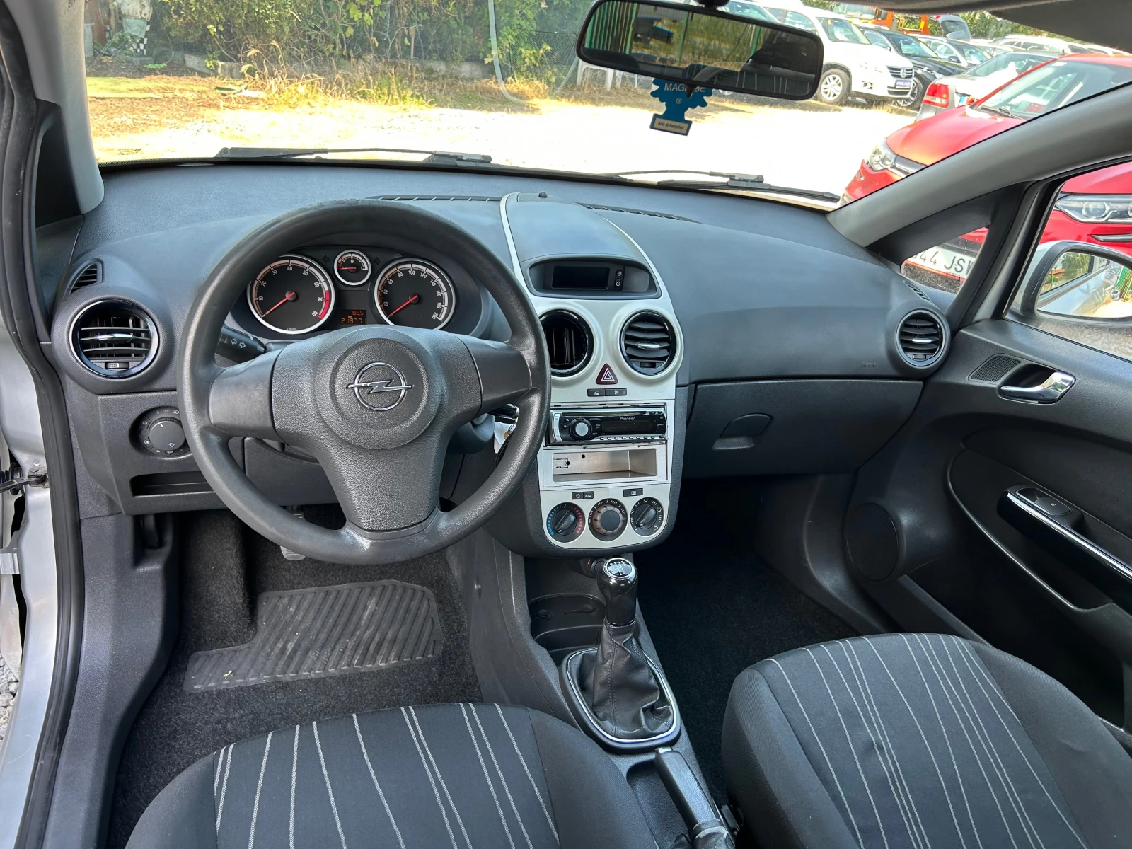 Opel Corsa 1.2I 16V EURO4, снимка 10 - Автомобили и джипове - 54863981
