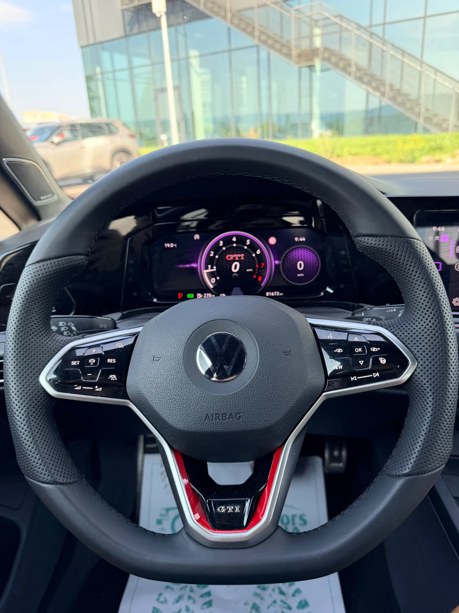 VW Golf 2.0GTI-Performance Лизинг през Уникредит, снимка 11 - Автомобили и джипове - 55433041
