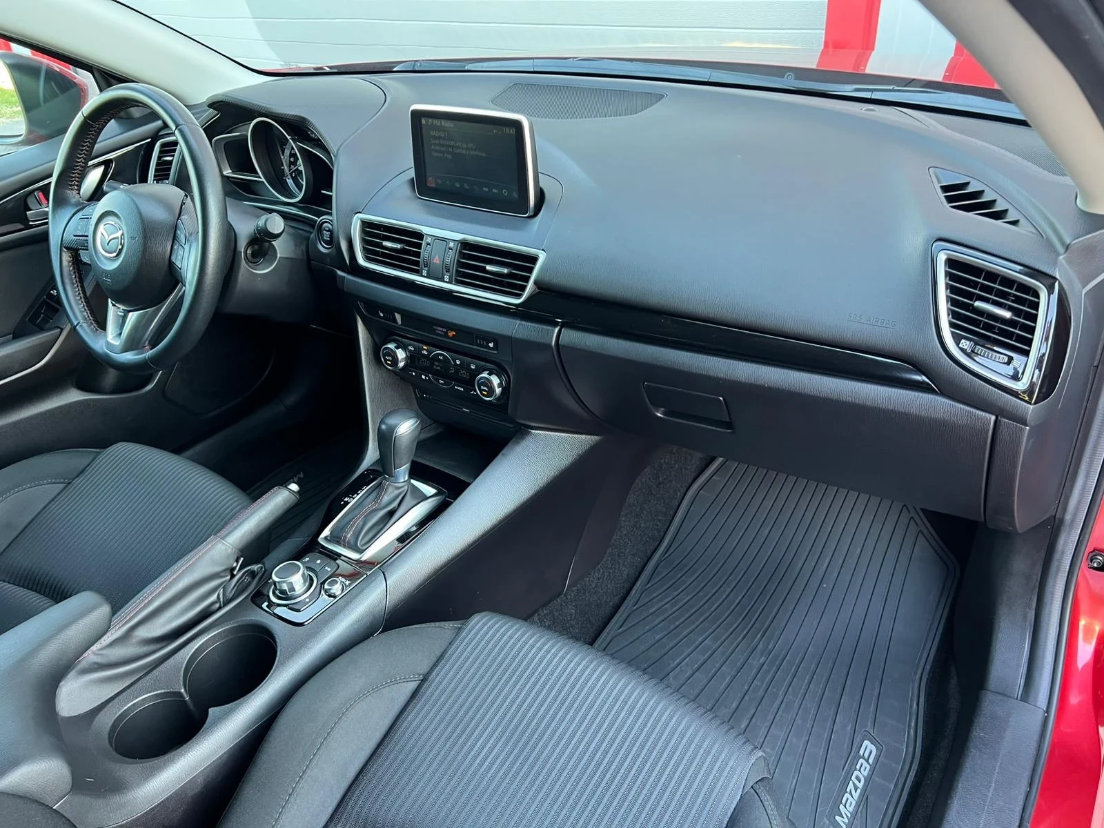Mazda 3 1.5D SKY ACTIVE AUTOMATIK NAVI KEY LESS EVRO 6B , снимка 14 - Автомобили и джипове - 55826163