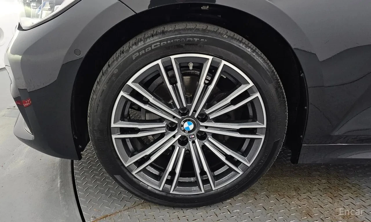 BMW 320 d xDrive M Sport | ДИСТРОНИК | 360 | HUD, снимка 5 - Автомобили и джипове - 55888776