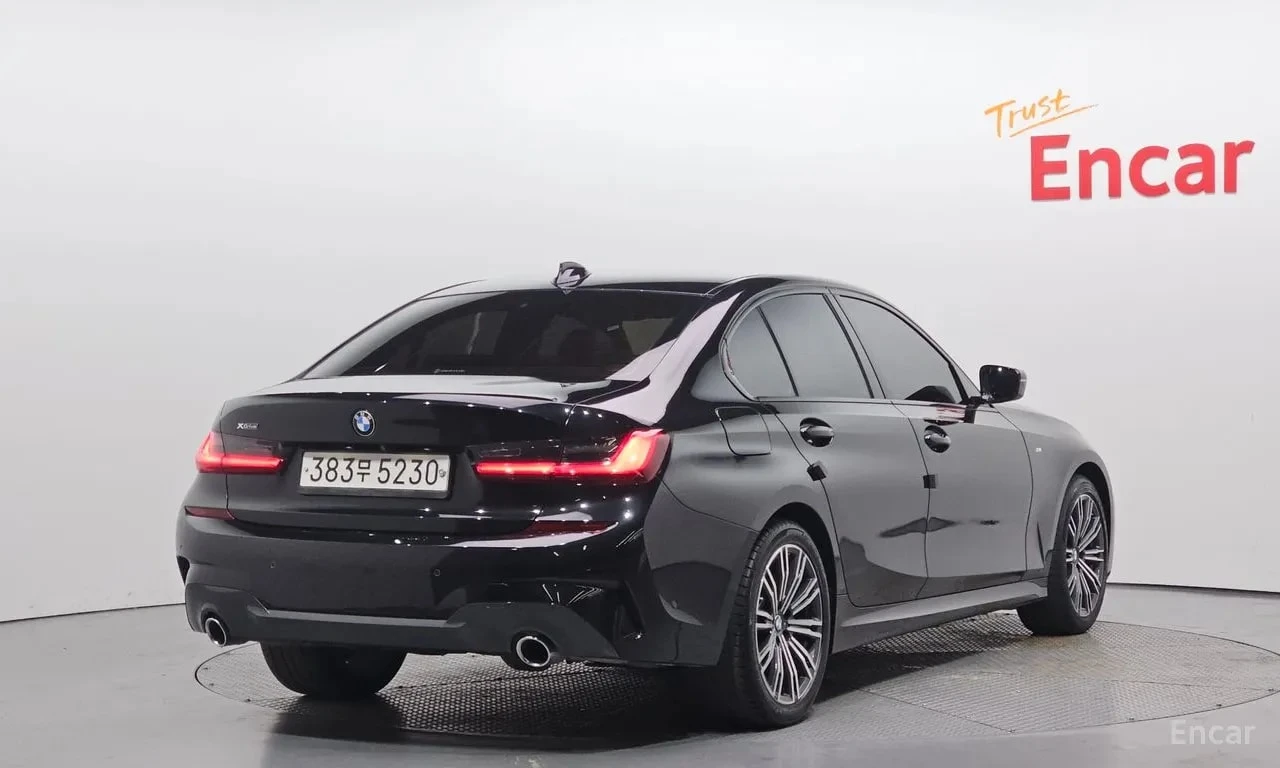 BMW 320 d xDrive M Sport | ДИСТРОНИК | 360 | HUD, снимка 2 - Автомобили и джипове - 55888776