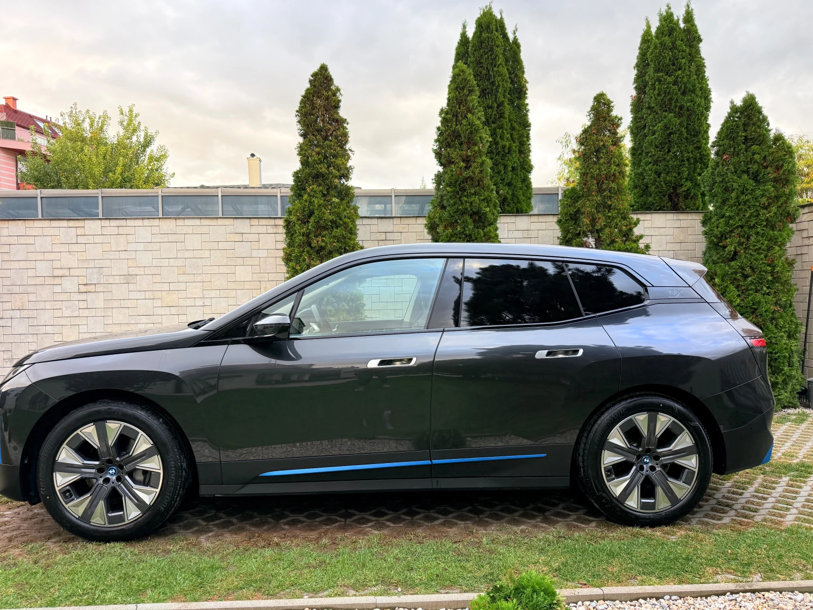 BMW iX xDrive40* Head Up* Distronic | Mobile.bg � ����������� 5