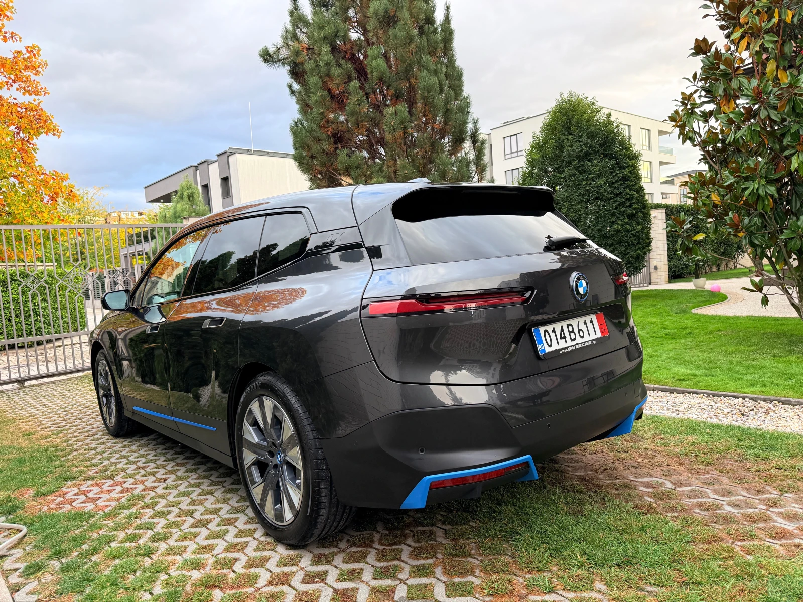 BMW iX xDrive40* Head Up* Distronic | Mobile.bg � ����������� 3