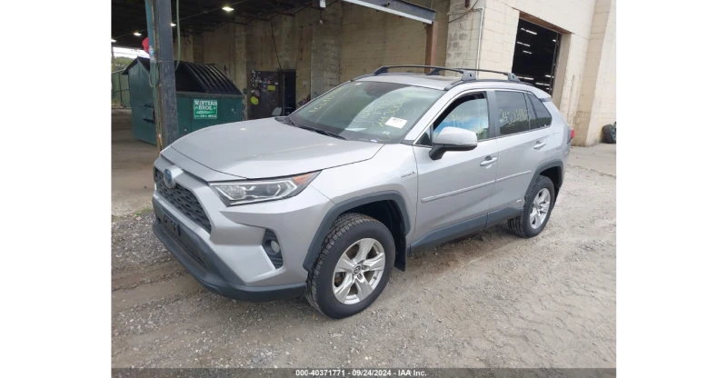 Toyota Rav4 HYBRID XLE, снимка 3 - Автомобили и джипове - 47994614