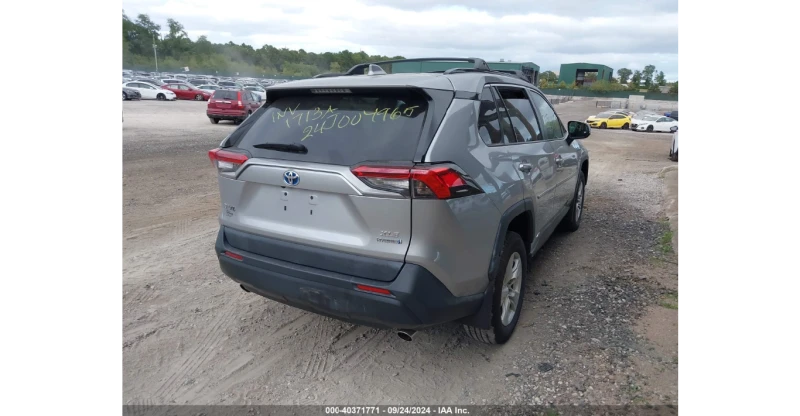 Toyota Rav4 HYBRID XLE, снимка 7 - Автомобили и джипове - 47994614