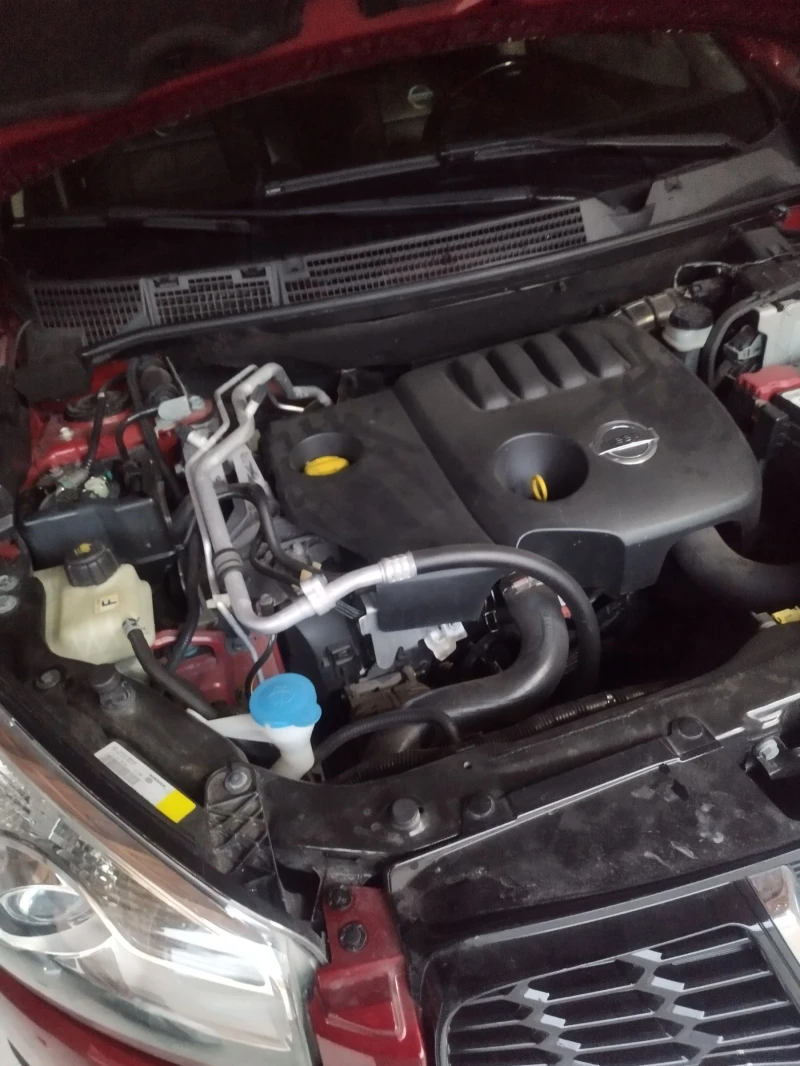 Nissan Qashqai 1.5 DCI , снимка 14 - Автомобили и джипове - 48305184