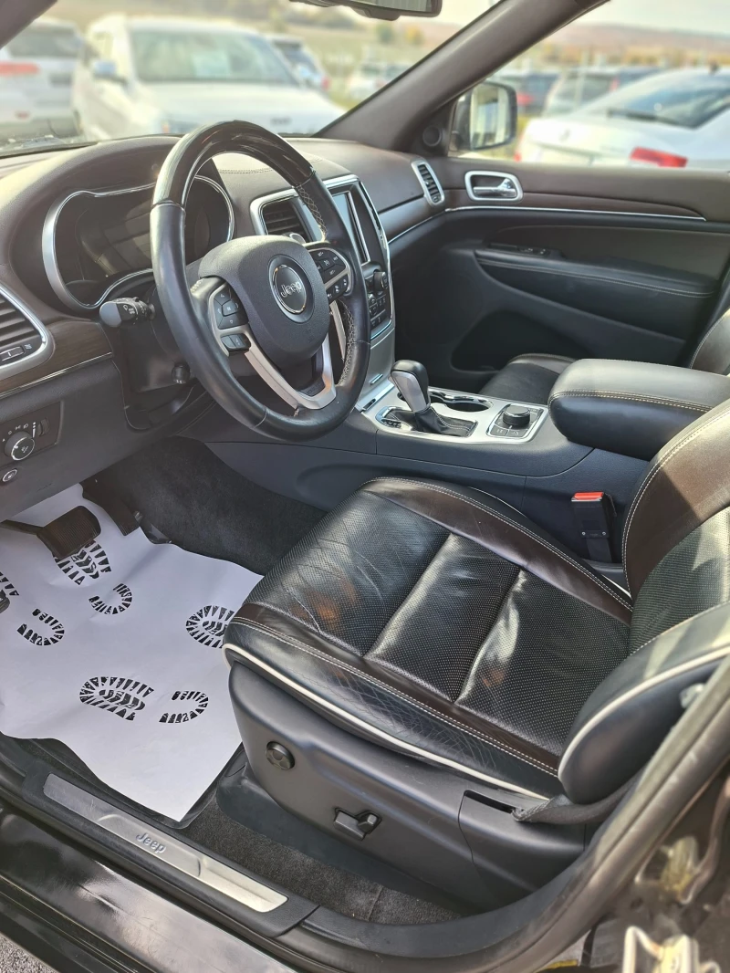 Jeep Grand cherokee OVERLAND 5.7 HEMI, снимка 9 - Автомобили и джипове - 52353168