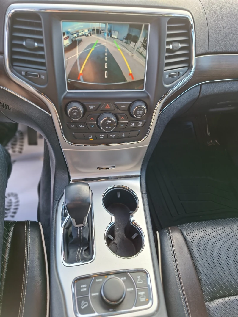 Jeep Grand cherokee OVERLAND 5.7 HEMI, снимка 14 - Автомобили и джипове - 52353168