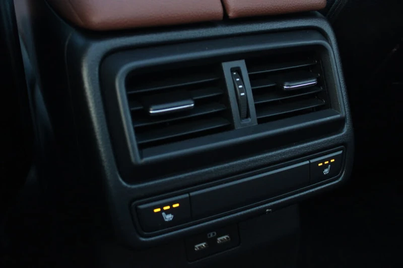 Mazda CX-50 GT* AWD* АвтоКредит* (ЦЕНА ДО БГ), снимка 14 - Автомобили и джипове - 53276384