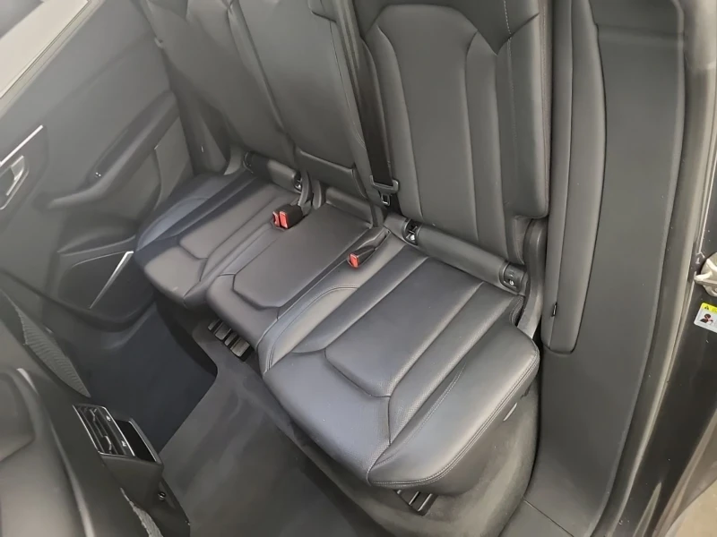 Audi Q8  55 TFSI e Quattro Plug-In Hybrid, снимка 10 - Автомобили и джипове - 53330625
