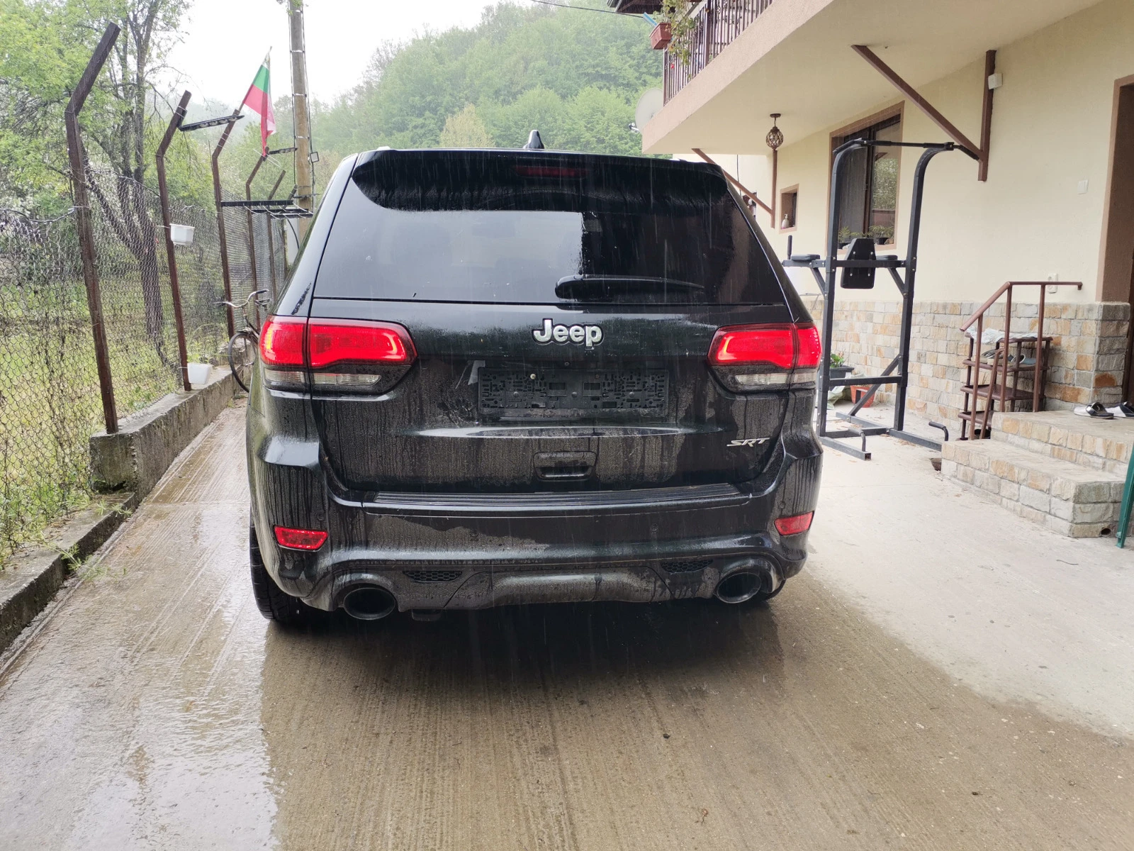 Jeep Grand cherokee 6.4 srt  - изображение 9