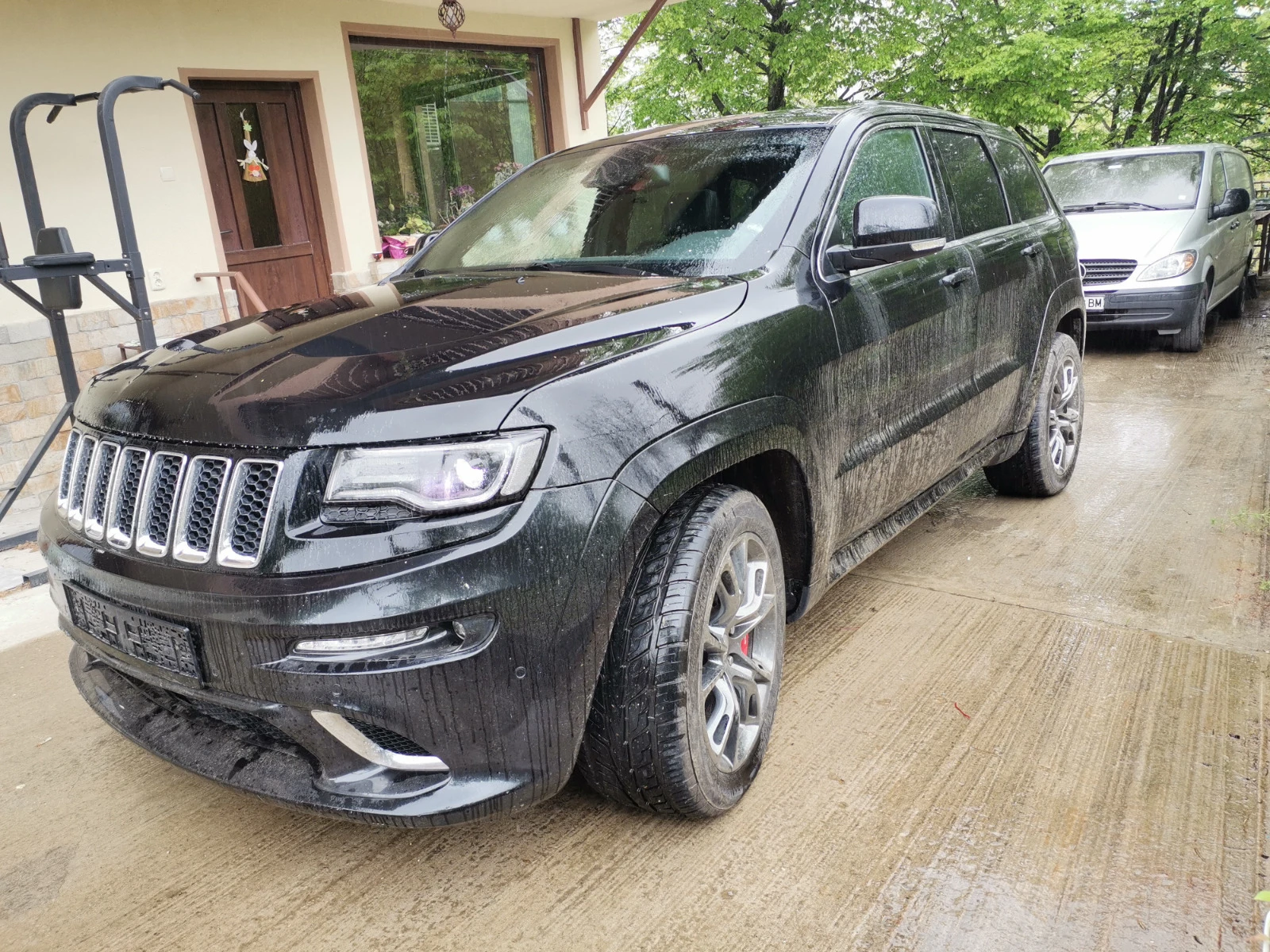 Jeep Grand cherokee 6.4 srt  - изображение 2