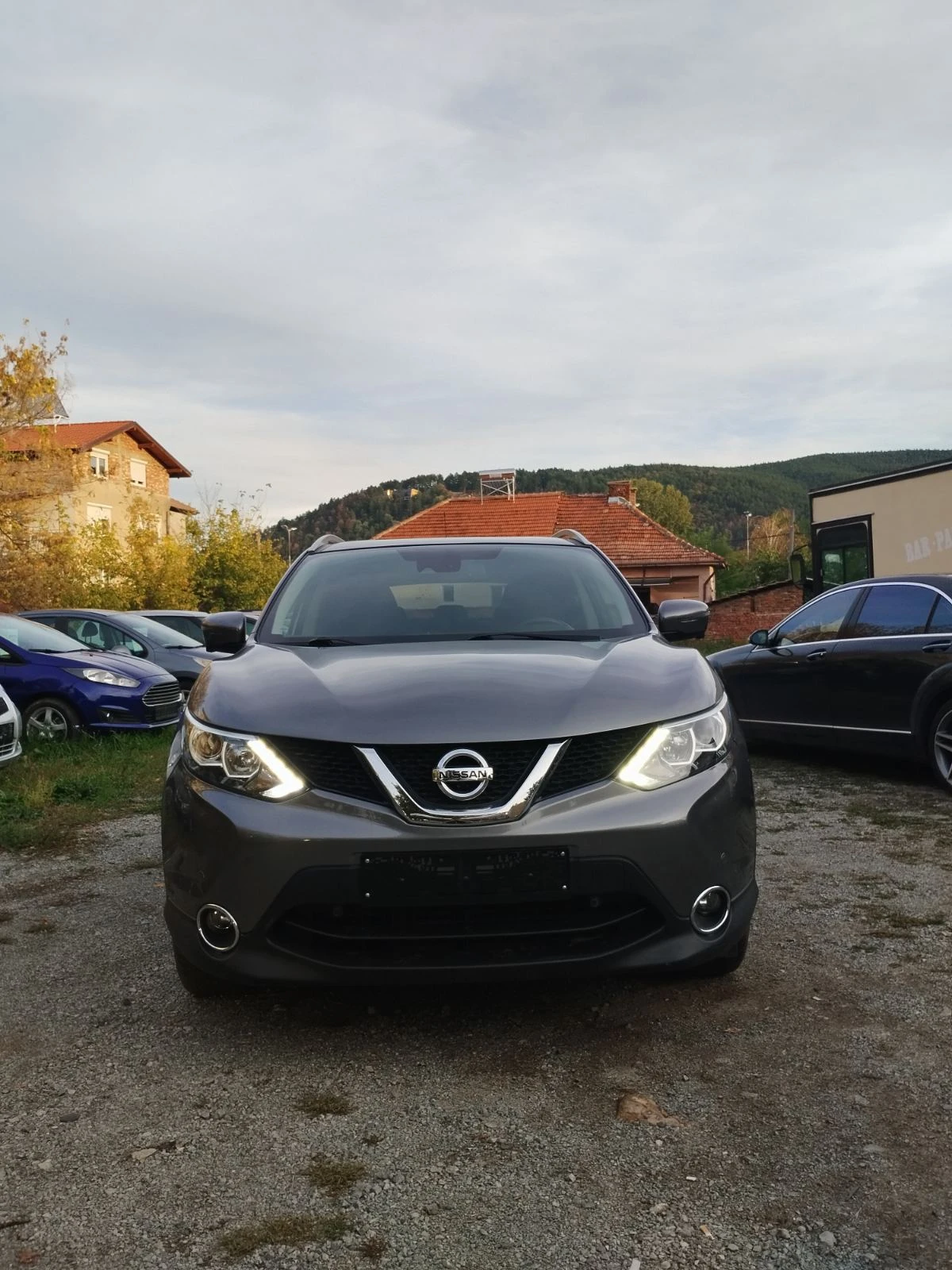 Nissan Qashqai 1.6 dci КАТО НОВ  - изображение 2