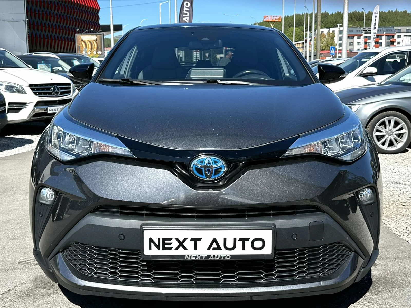 Toyota C-HR 2.0HYBRID 184HP LED LANE ASSIST DISTRONIC  - изображение 2