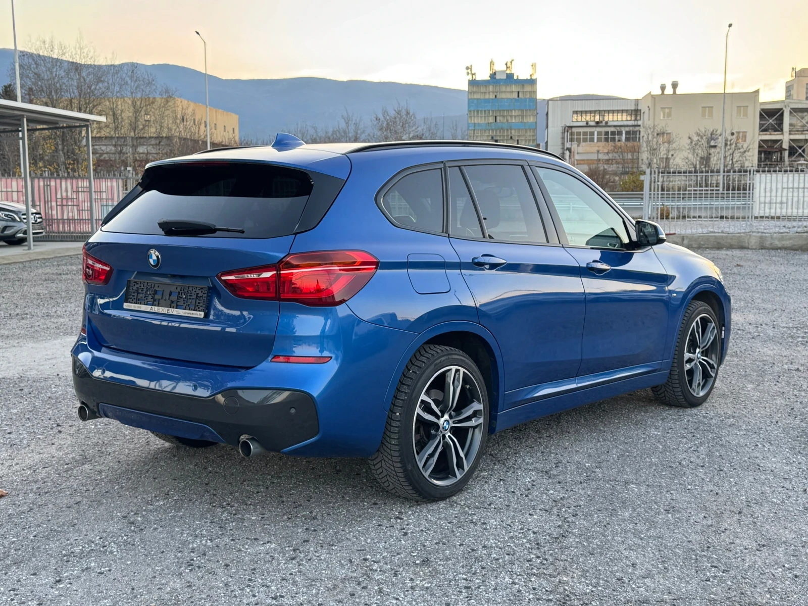 BMW X1 2.0D 190к.с B47 M-paket xDrive Harman/Kardon - изображение 4