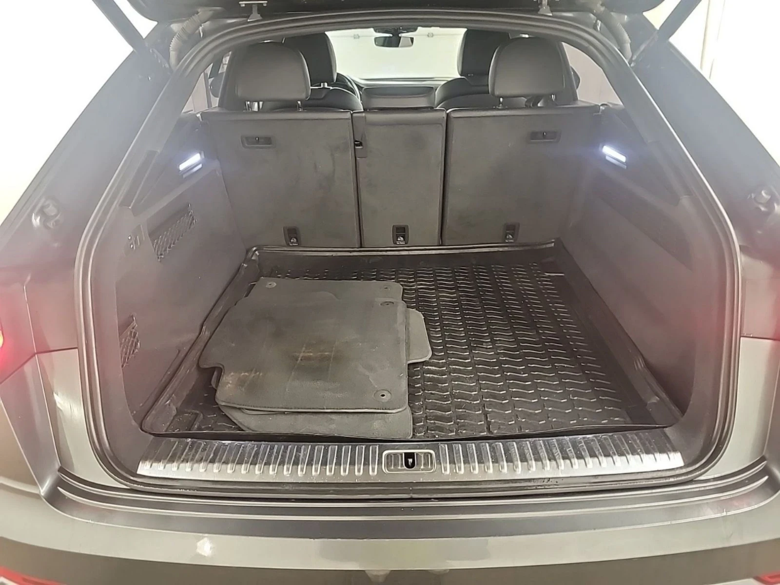 Audi Q8  55 TFSI e Quattro Plug-In Hybrid - изображение 9