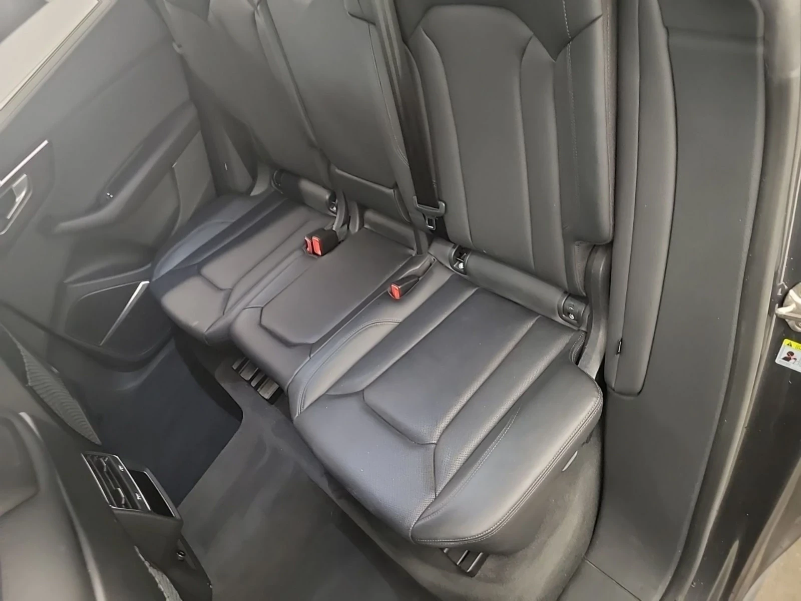 Audi Q8  55 TFSI e Quattro Plug-In Hybrid - изображение 10