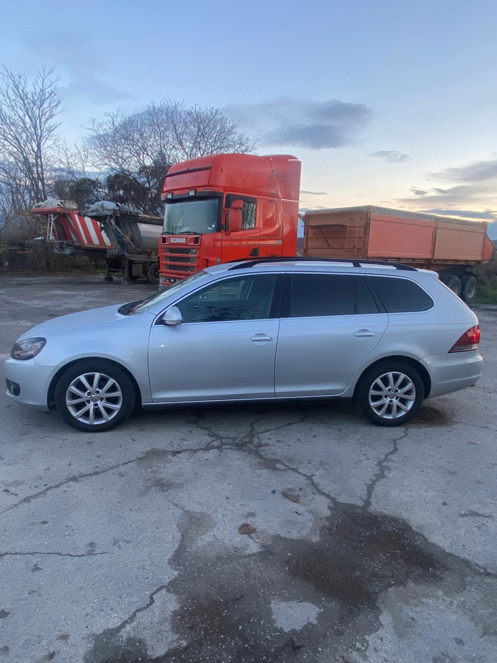 VW Golf 1.6 105к.с, снимка 3 - Автомобили и джипове - 53343460