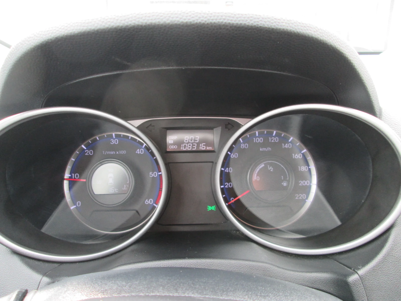 Hyundai IX35 1.7CRDI facelife-НОВА!!!, снимка 12 - Автомобили и джипове - 53993455