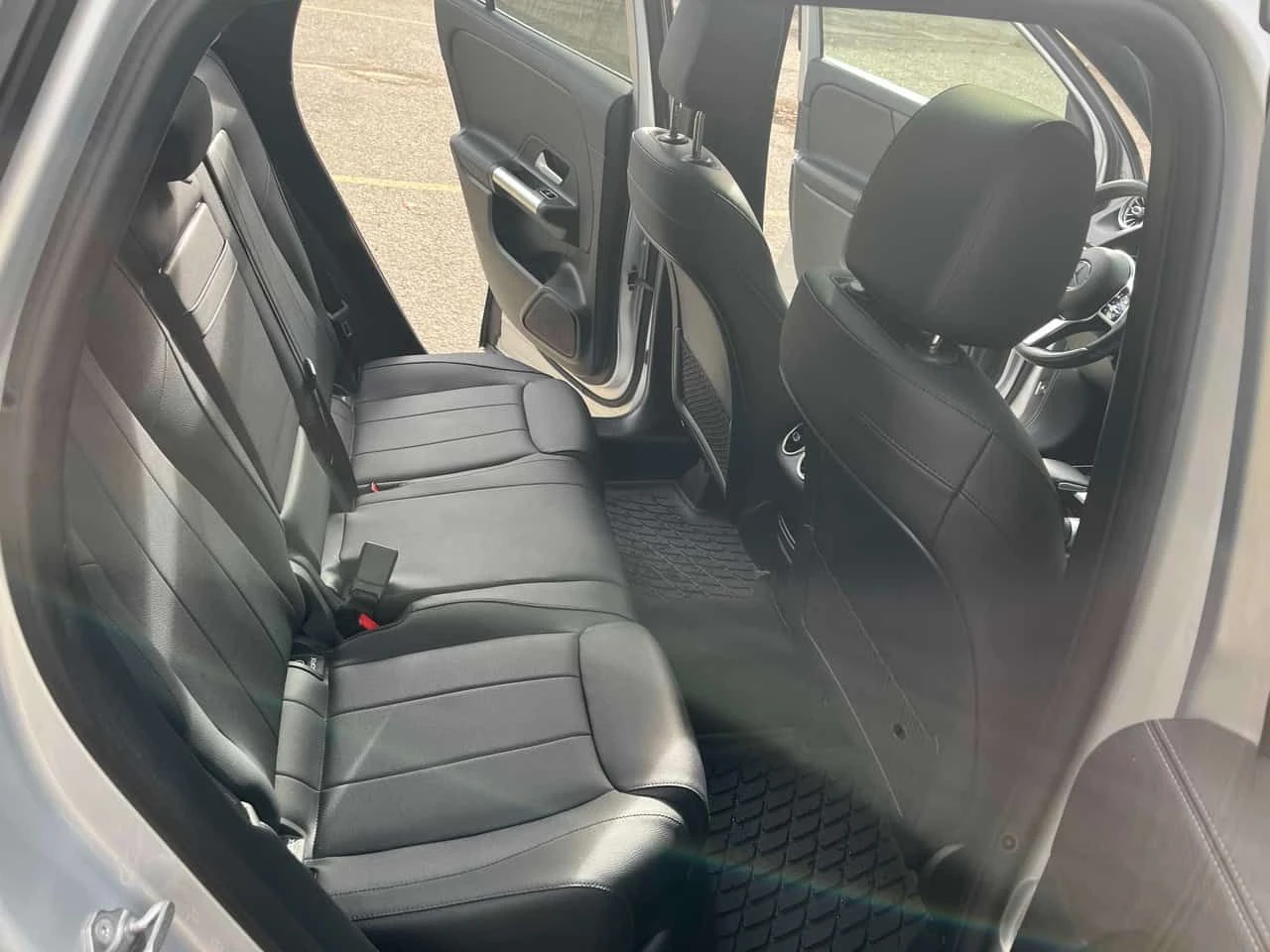 Mercedes-Benz GLA 250 * ПАНО * CARFAX * ПОДГРЕВИ * KEYLESS, снимка 7 - Автомобили и джипове - 54092843